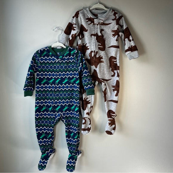 NWOT Set of 2 Carter's Baby 12M Fleece Footed Sleeper Pajamas Dinosaurs - Picture 1 of 14